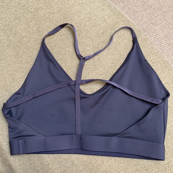 Nike Sports Bra - NEVER WORN - Picture 2 of 4
